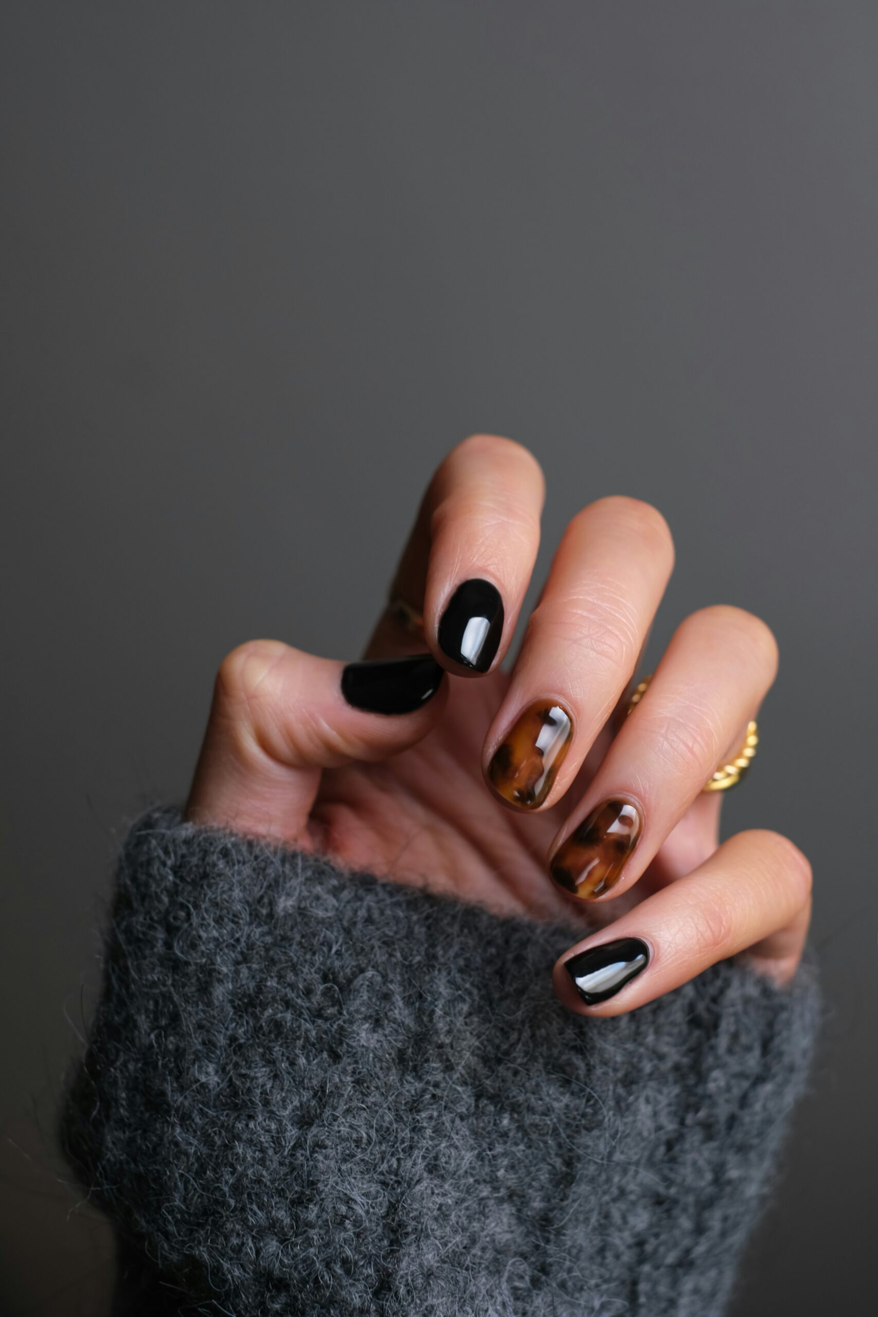 French moderne sur ongles courts, bar à ongles à Nice